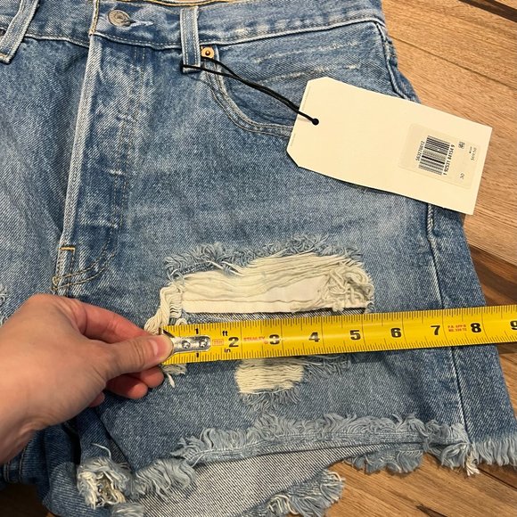 New Levi's 501 High Rise Short in Faultline Distressed Size 30 - Picture 13 of 14